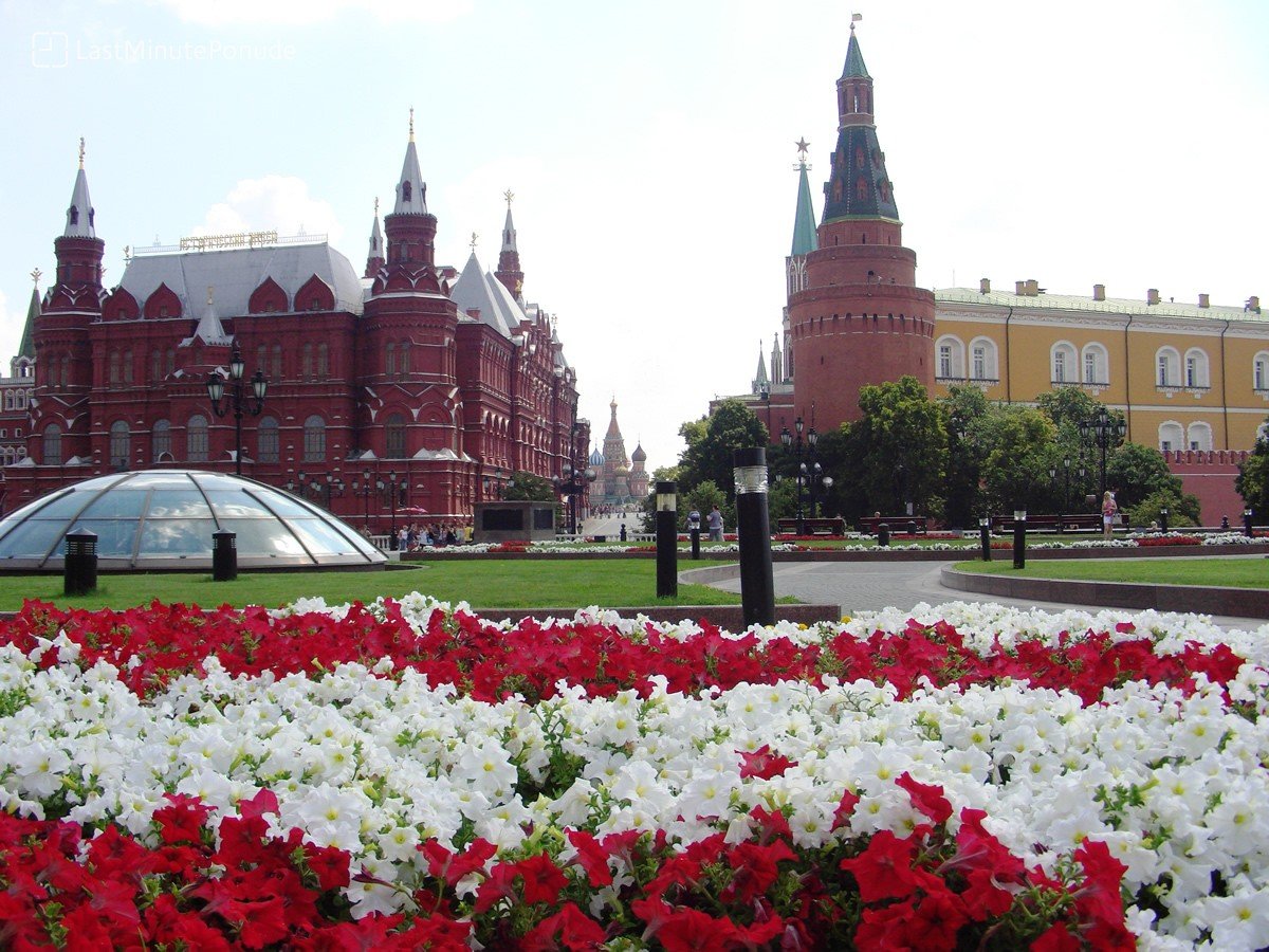 Кремль и Александровский парк